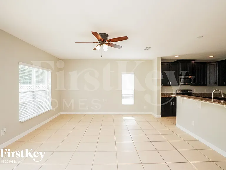 3734 Briarwood Estates Cir — Photo 4