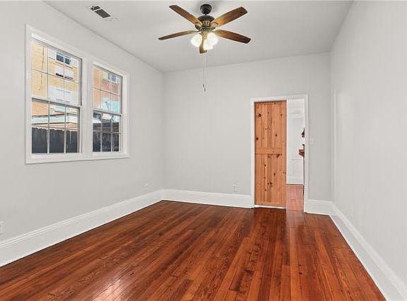 5th image of 3324 Baudin St