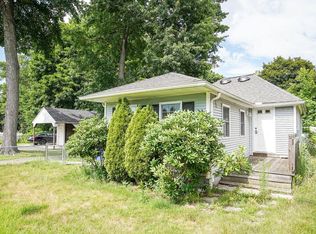 215 Eddy St, Springfield, MA 01104