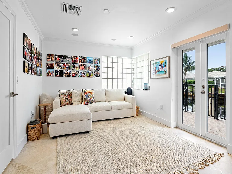 1332 SW Tamarind Way — Photo 25