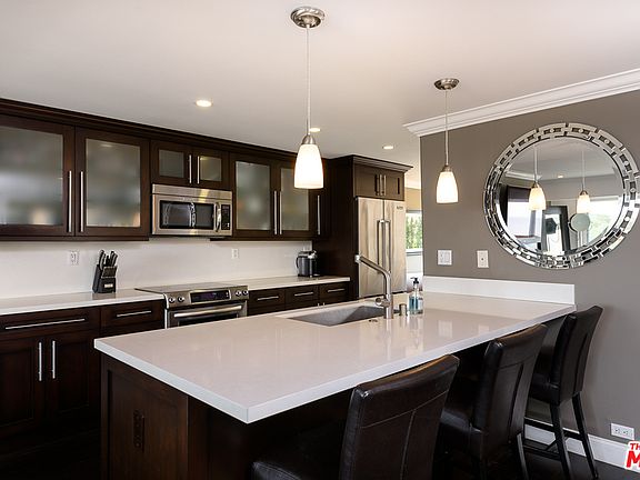4th image of 23918 De Ville Way APT C
