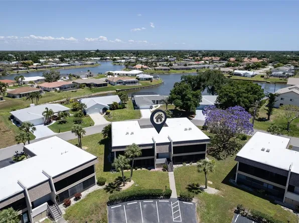 1727 Lakeside Dr #1718-C, Venice, FL 34293