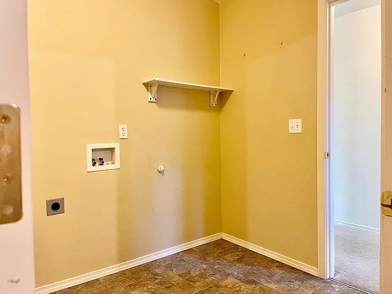 4047 Thoroughbred Ave SE — Photo 6