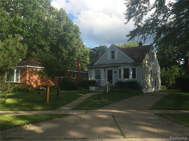 2nd image of 24919 Rouge River Dr