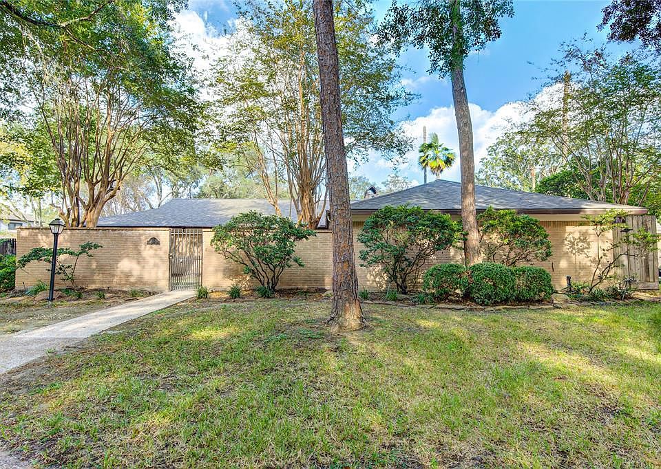 1st image of 11024 Riverview Dr