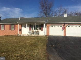 118 Longview Dr, Shippensburg, PA 17257