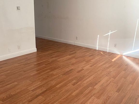 2nd image of 1695 Oliver St