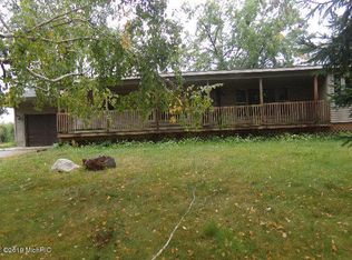 3976 12 Mile Rd NW, Sparta, MI 49345