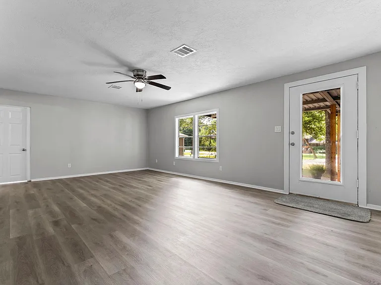 601 Dogwood Trl — Photo 23