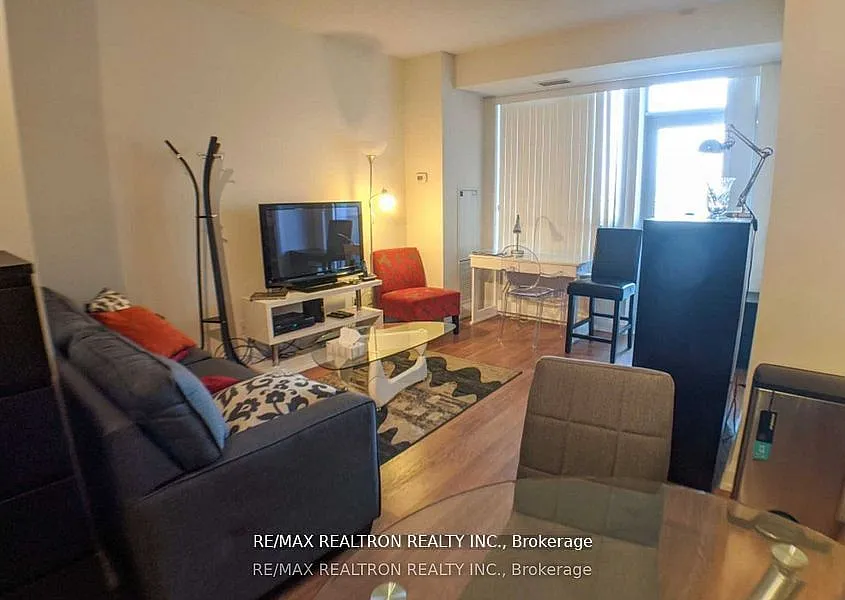 1 bed, $2,400 — Photo 2