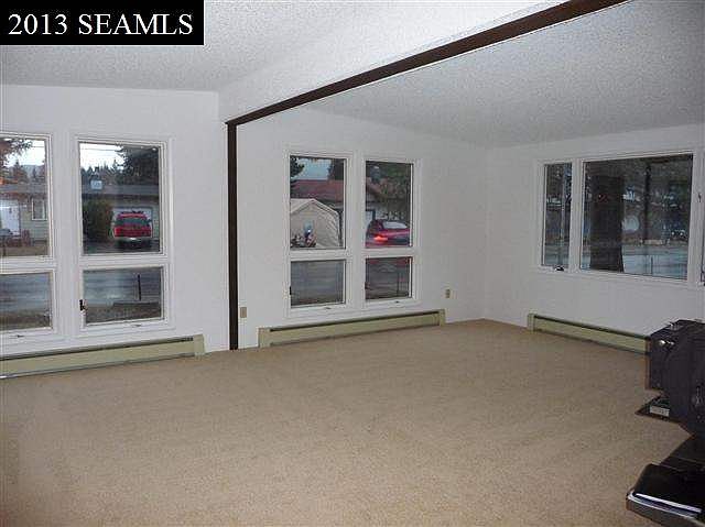 2nd image of 4240 Riverside Dr