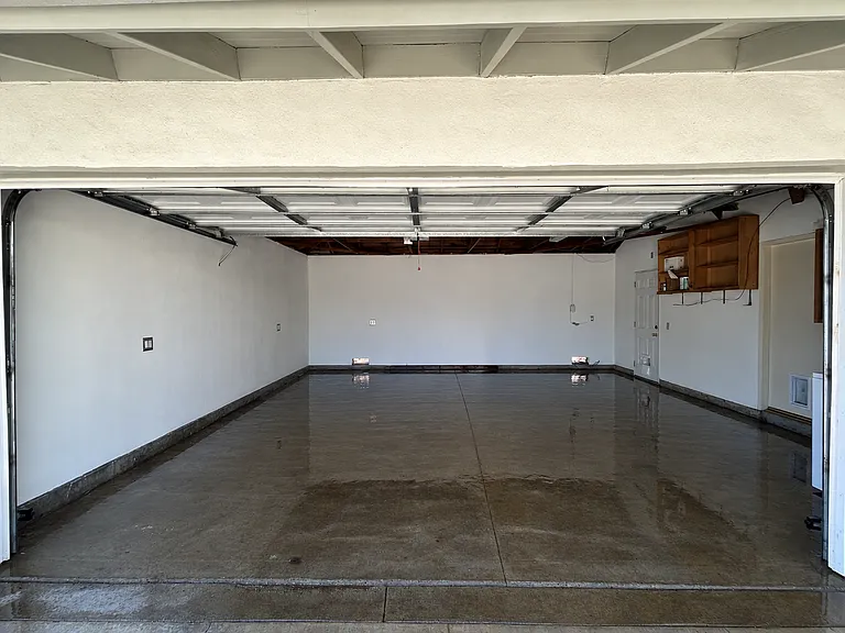 197 Sandberg St — Photo 12