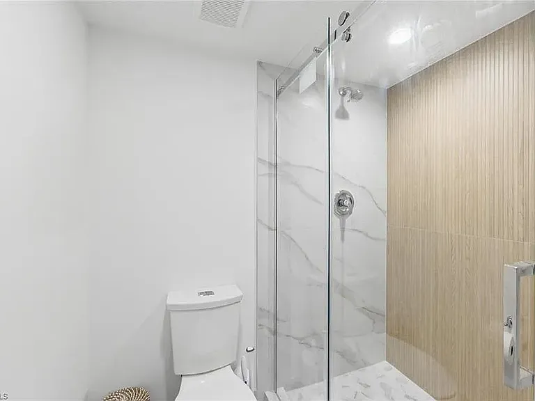 3030 Binnacle Dr #201 — Photo 26