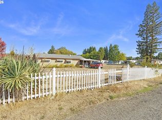 2461 NW Brockway Rd, Winston, OR 97496