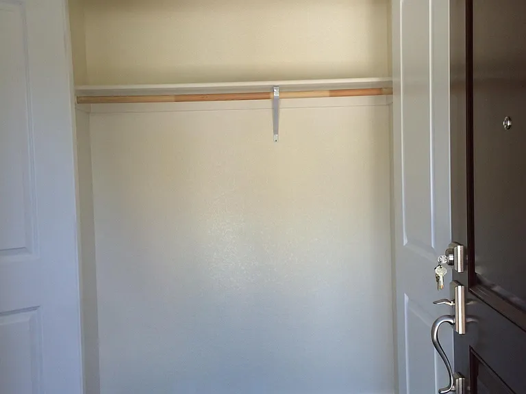 1319 G St #FURNISHED — Photo 11