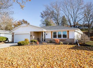 2109 Melody Ln, Waukesha, WI 53186