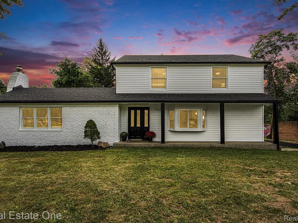 51275 Seven Mile Rd, Northville, MI 48167