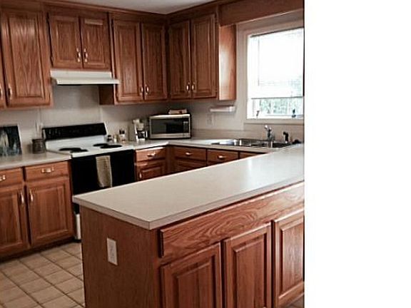 Large Kitchen with Dining Area