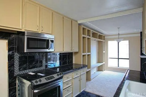 1750 Camino Palmero St #538 — Photo 19