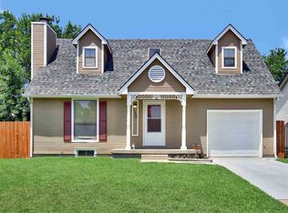 2103 S Fieldcrest Cir, Wichita, KS 67209