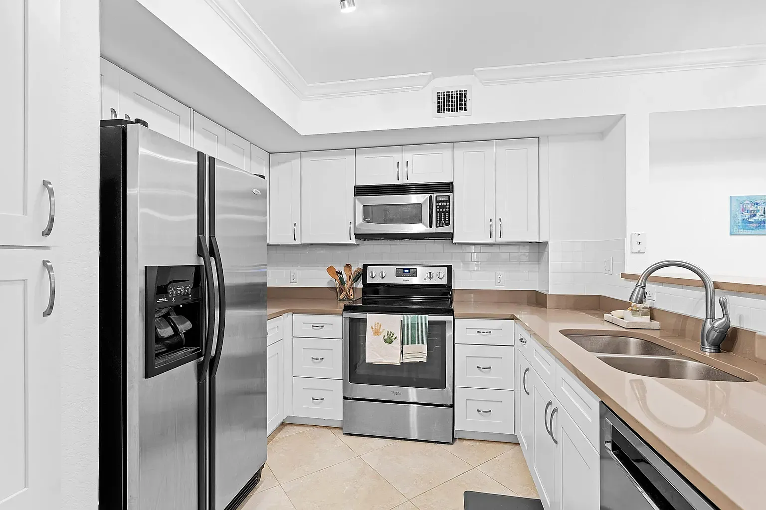 2 bed, 1071 sqft, $3,250 — Photo 4
