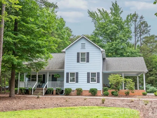 7012 Knotty Pine Rd, Waxhaw, NC 28173