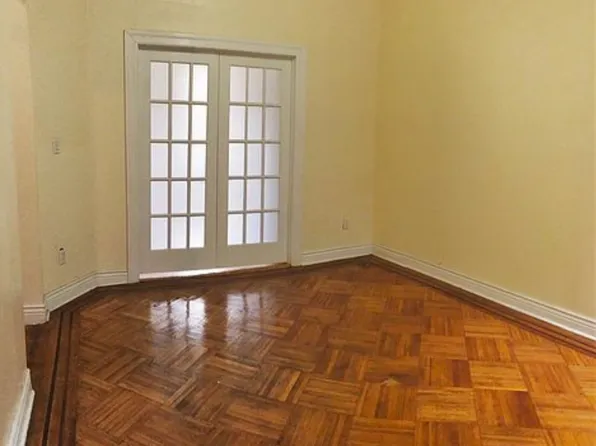 1176 President Street image 1 of 8