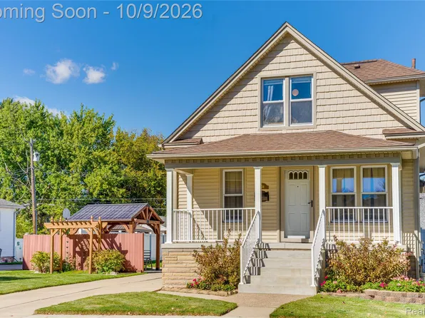 1234 Poplar St, Wyandotte, MI 48192