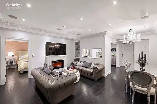 1st image of 160 Central Park S #1246/1250