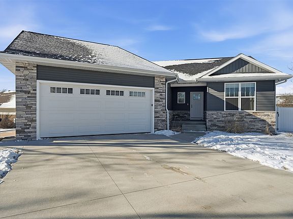 2nd image of 344 Worthington Ct