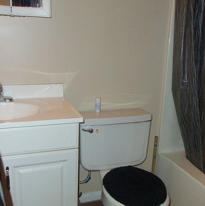 2nd image of 104 Christie Ln