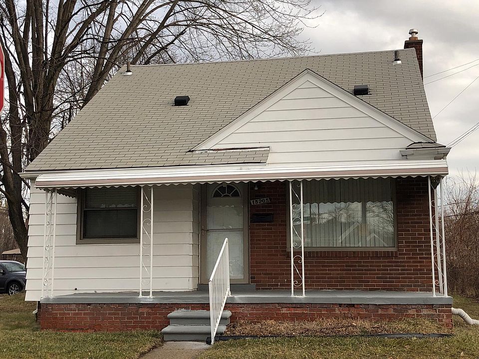 2nd image of 15205 Couzens Ave