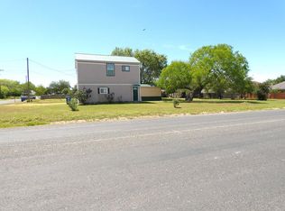 911 E Steiner St, Beeville, TX 78102