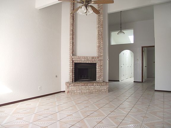 4th image of 5953 Deer Ave