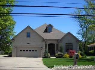 1260 Silver Ln, Mc Kees Rocks, PA 15136