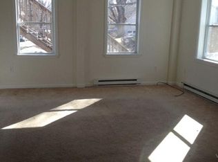 44 Howarth Rd UNIT 6, Oxford, MA 01540