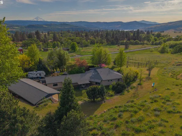 199 Old Highway 8, Lyle, WA 98635