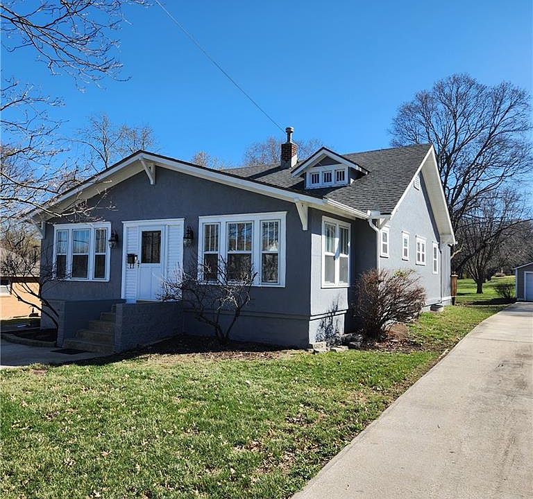 1st image of 503 SE 3rd St