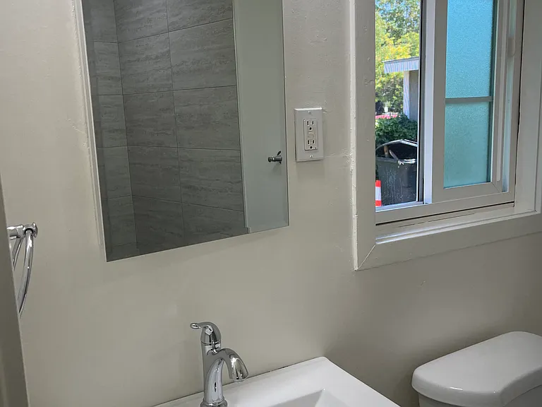 405 Norman Dr #2 — Photo 2