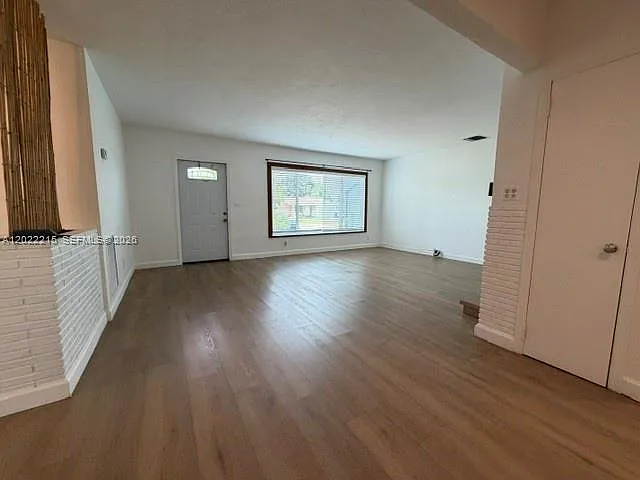 6215 SW 20th St — Photo 4