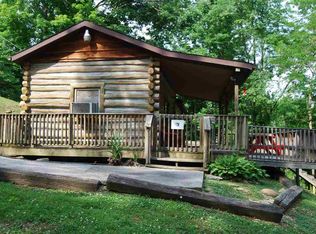 1467 Sunbeam Ln, Dandridge, TN 37725