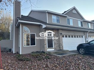 1076 Fillmore Cir NE, Fridley, MN 55432