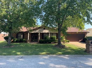 401 Veach Dr, Fairview Heights, IL