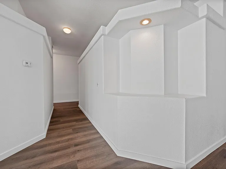 1057 E La Loma Ave — Photo 25