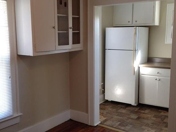 Dining Room & Kitchen