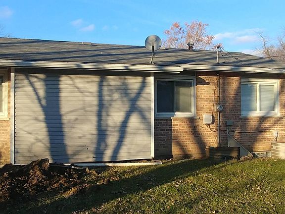 2nd image of 527 Hickok Ave