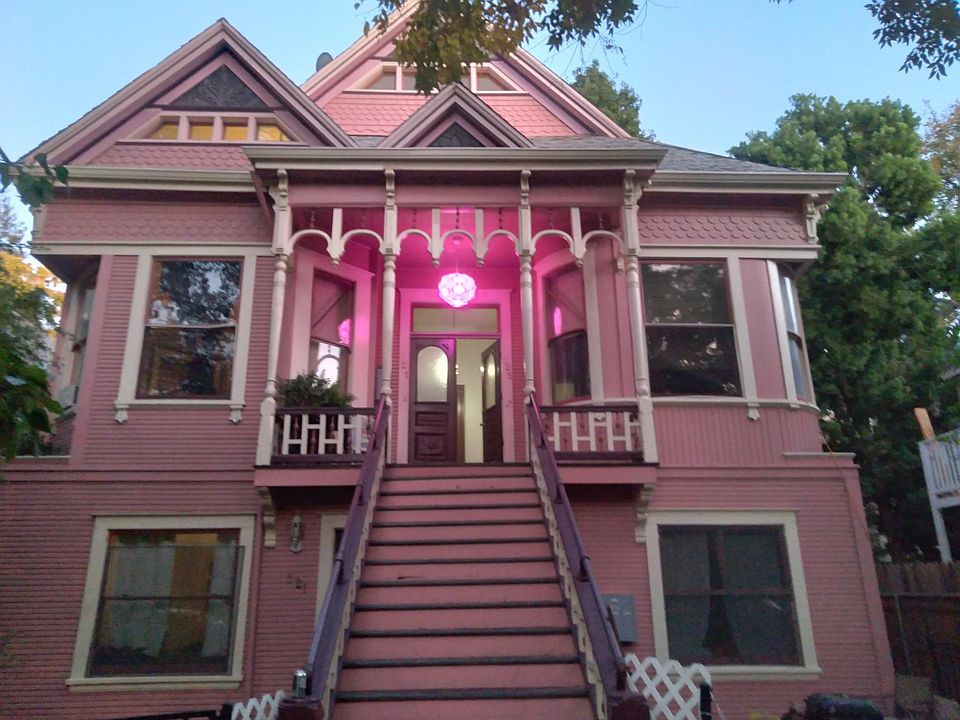 1st image of 523 15th St #523