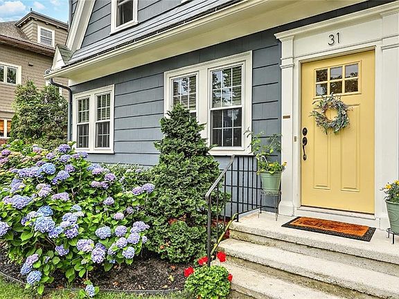 3rd image of 31 Clarendon Ave