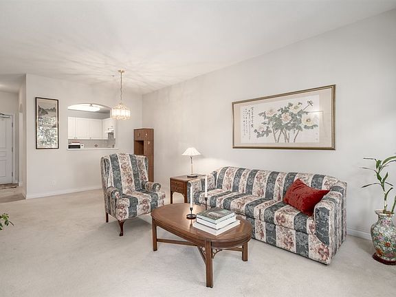 3rd image of 588 W 45th Ave #308