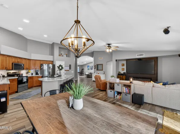 2174 S STUART Avenue, Gilbert, AZ 85295